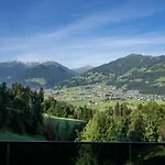 Seven Reasons / Panorama View Aparthotel
