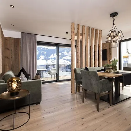 Seven Reasons / Panorama View Aparthotel