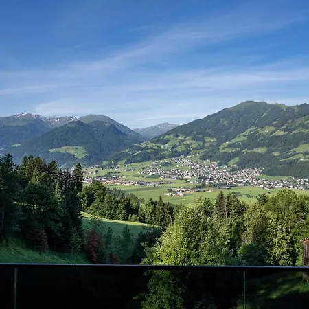 Seven Reasons / Panorama View Aparthotel